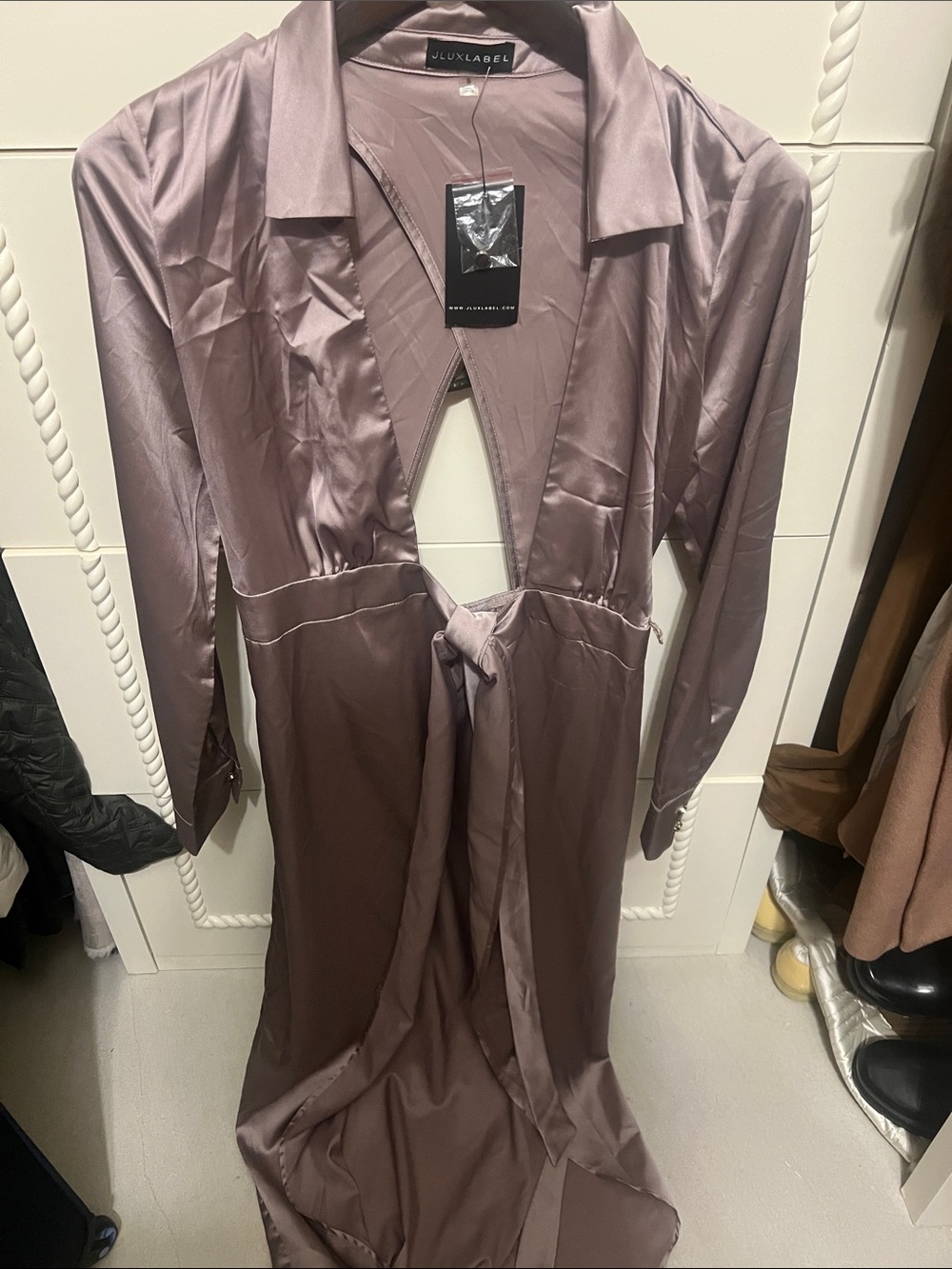JLUXLABEL Satin Long Sleeve Tie-Front Dress in Mauve